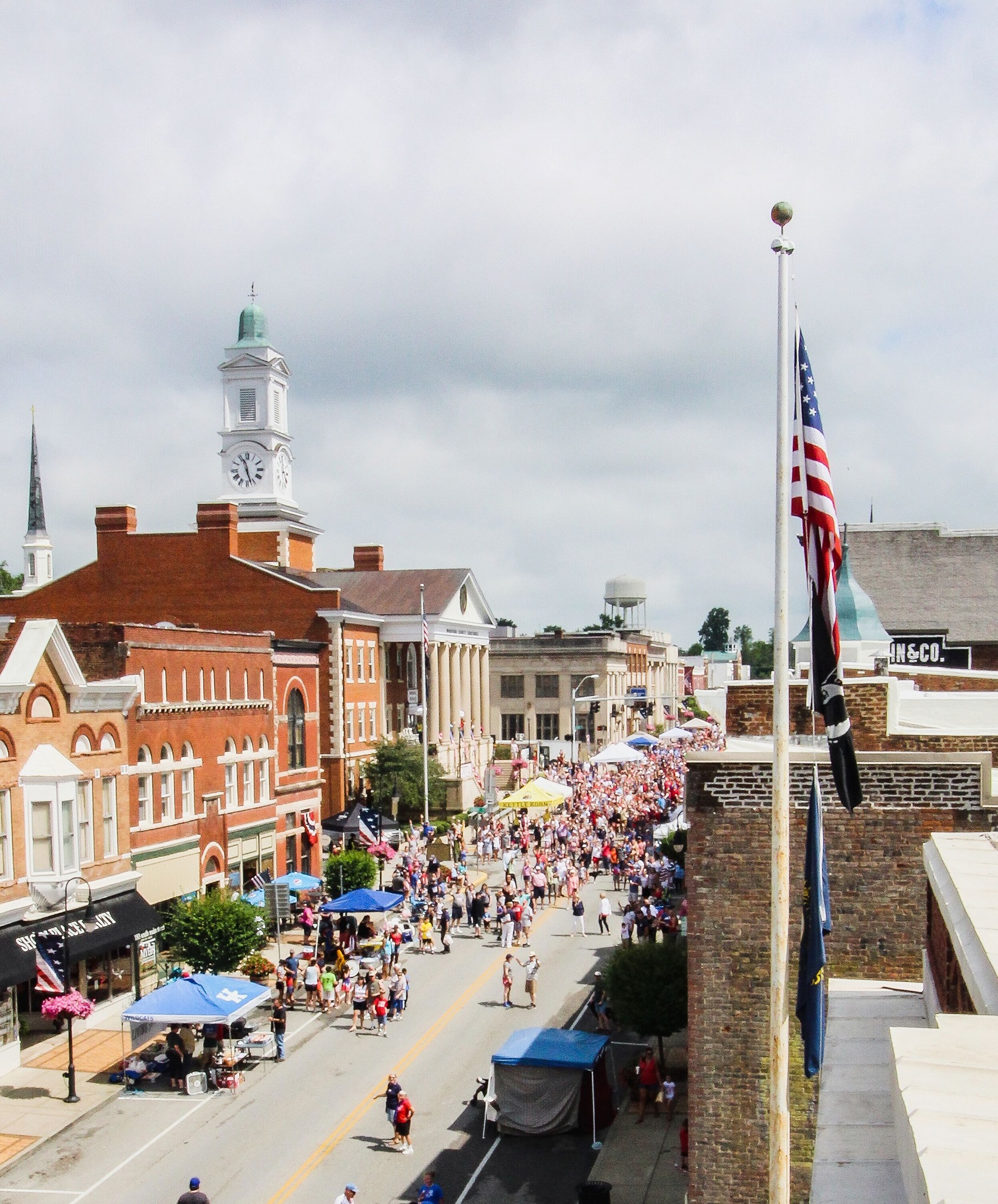 Excavation services in Versailles, KY by Earth Works LLC
